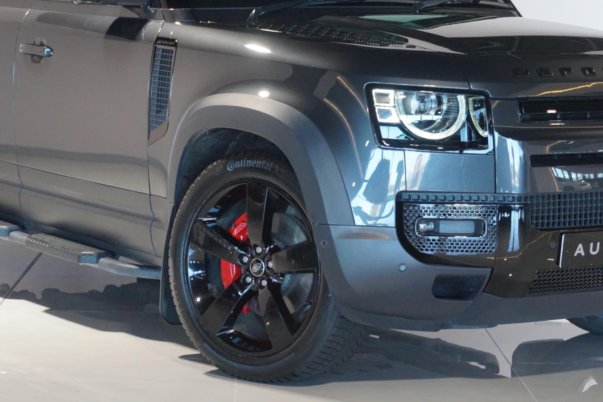 Land Rover Defender 110 3.0 D300 MHEV HSE Hard Top SUV 5dr Diesel Auto 4WD MWB Euro 6 (s/s) (300 ps)